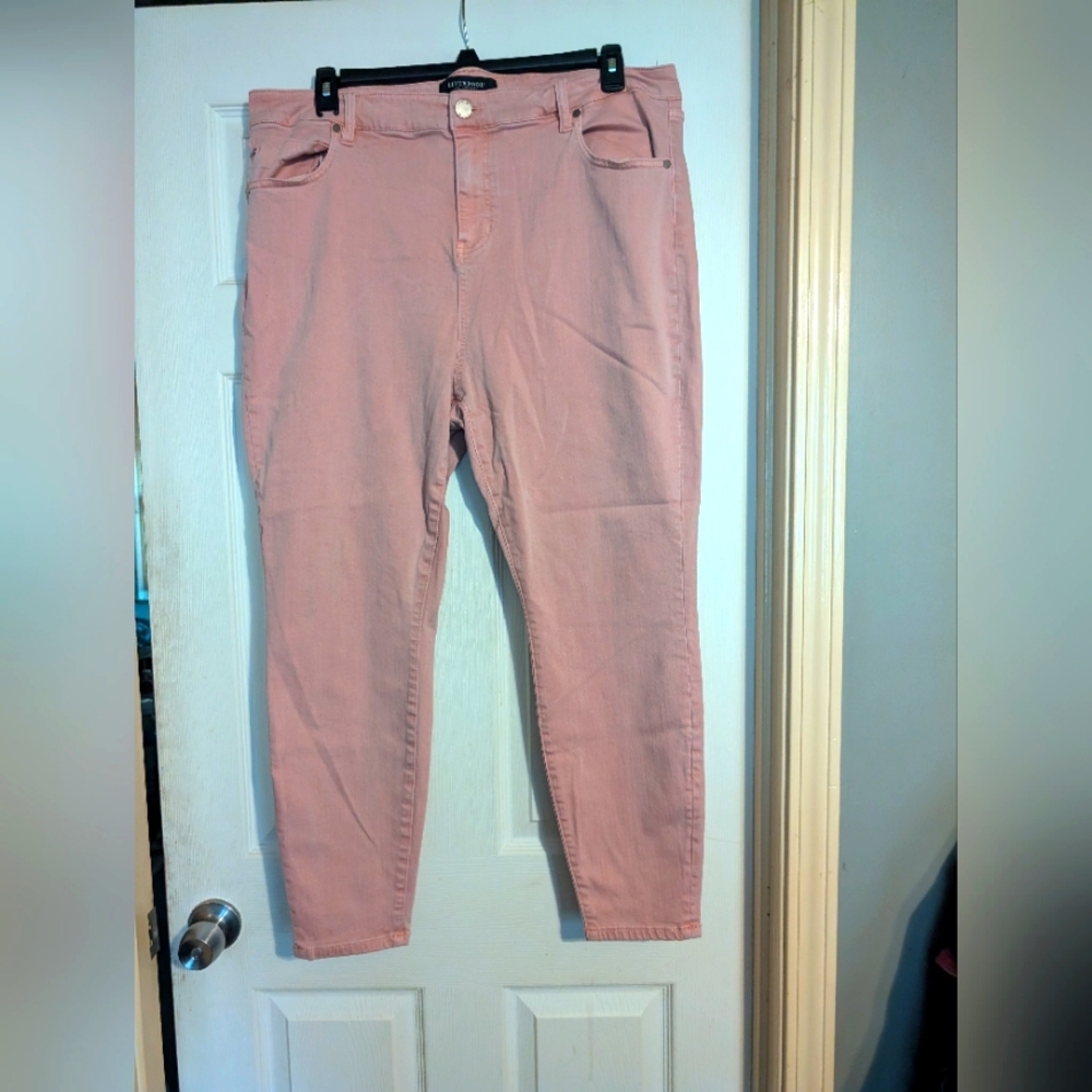 Torrid Women's Peach colored Jeans